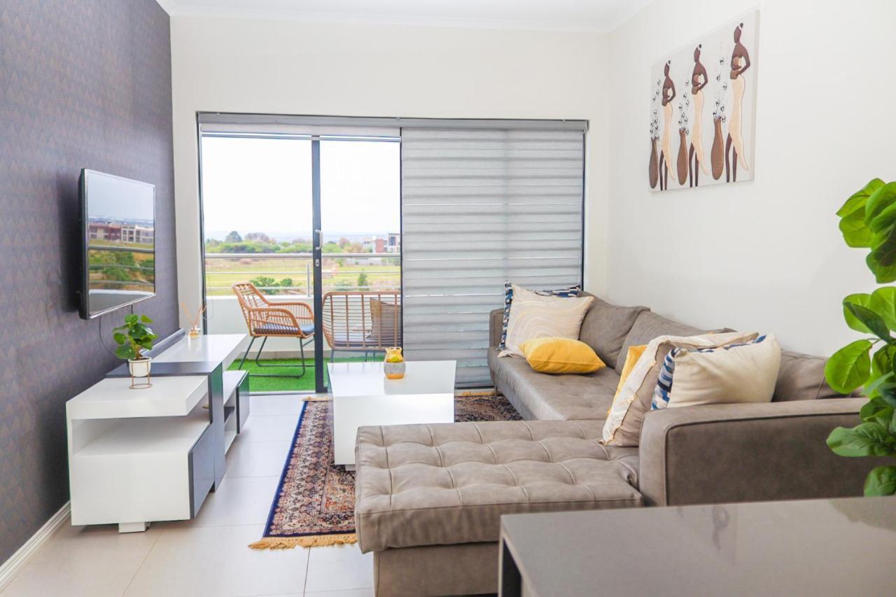 Fumo House Lifestyle Apartments Midrand Bagian luar foto