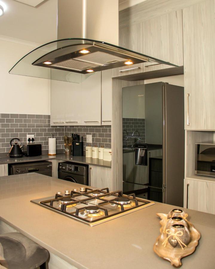 Fumo House Lifestyle Apartments Midrand Bagian luar foto