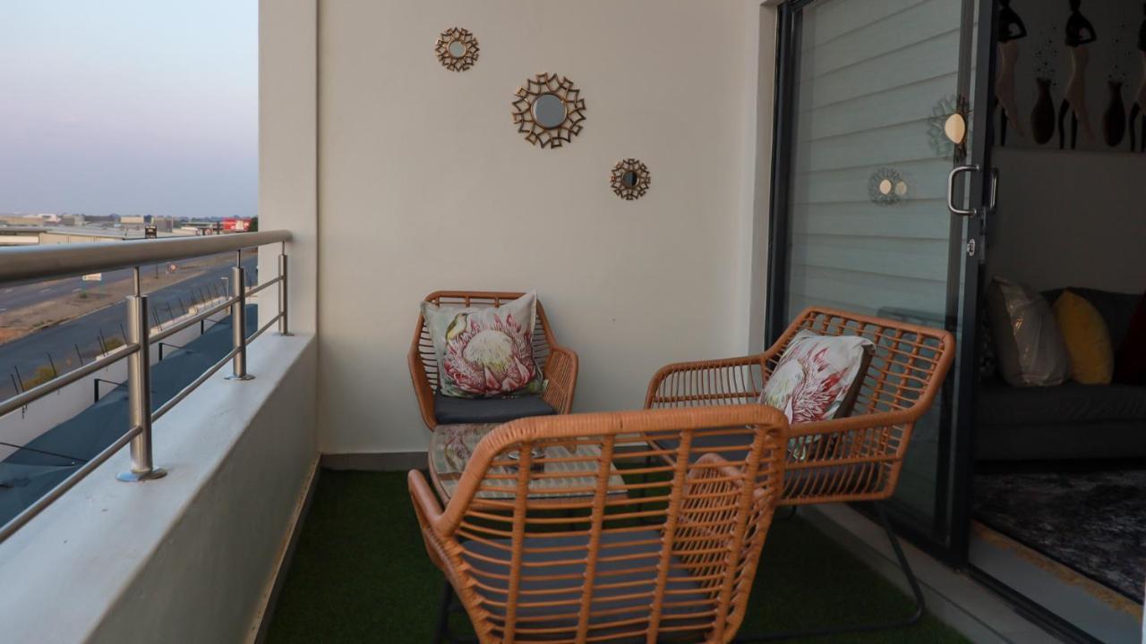 Fumo House Lifestyle Apartments Midrand Bagian luar foto