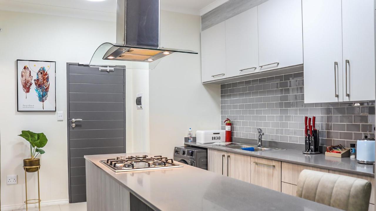 Fumo House Lifestyle Apartments Midrand Bagian luar foto