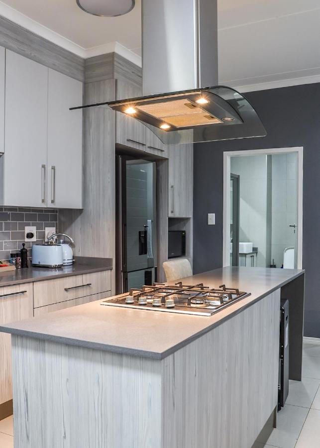 Fumo House Lifestyle Apartments Midrand Bagian luar foto