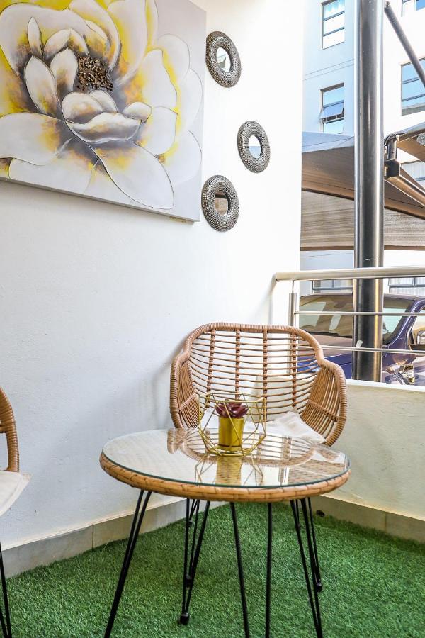 Fumo House Lifestyle Apartments Midrand Bagian luar foto