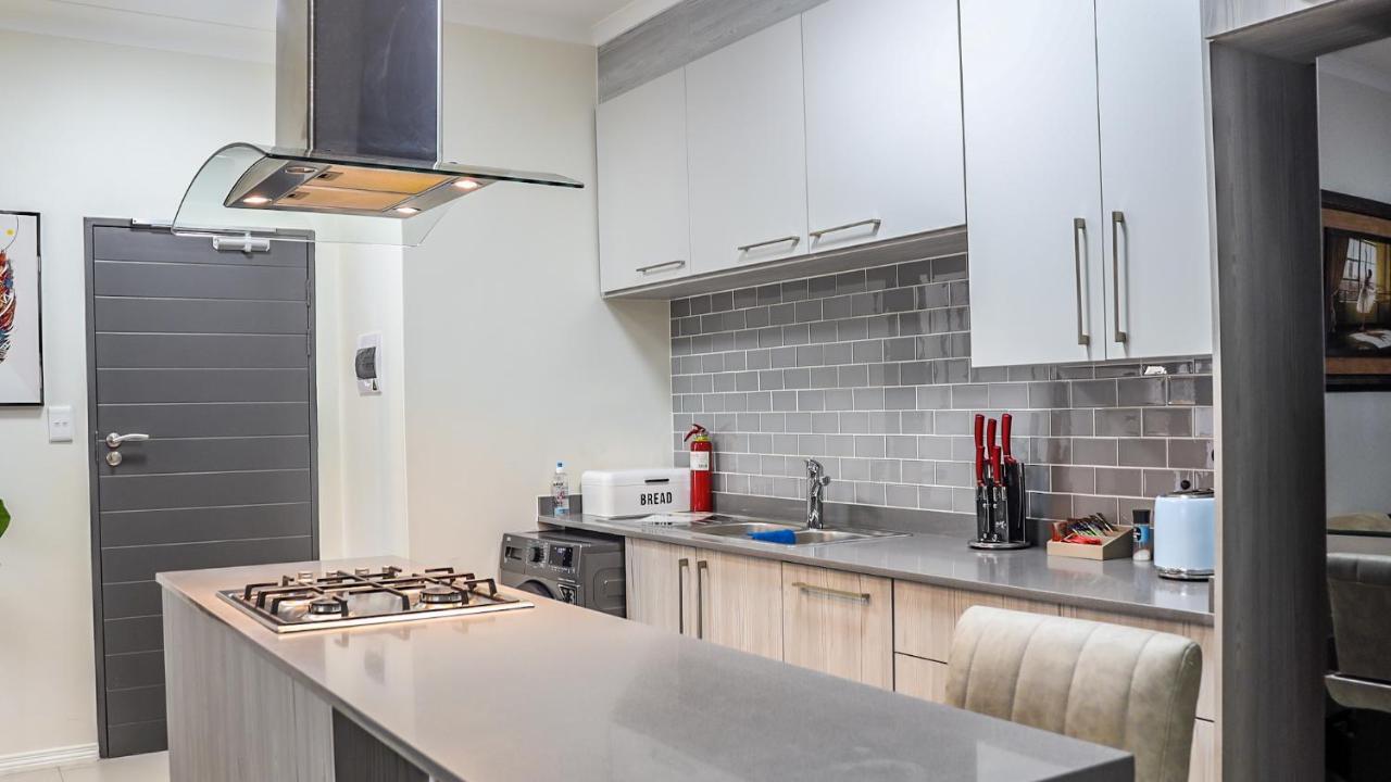 Fumo House Lifestyle Apartments Midrand Bagian luar foto